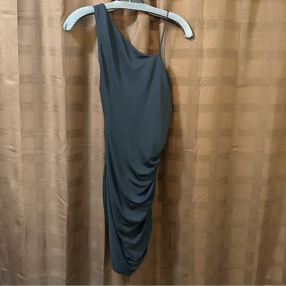 NWT Alice   Olivia Women’s‎ Binnie Ruched Mini Dress size 4 reg $395