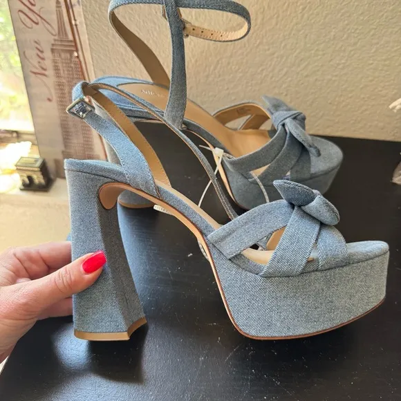 NWT Antonio Melani Bindi Denim Bow Platform Dress Sandals Sz 8,5