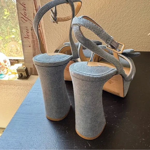 NWT Antonio Melani Bindi Denim Bow Platform Dress Sandals Sz 8,5