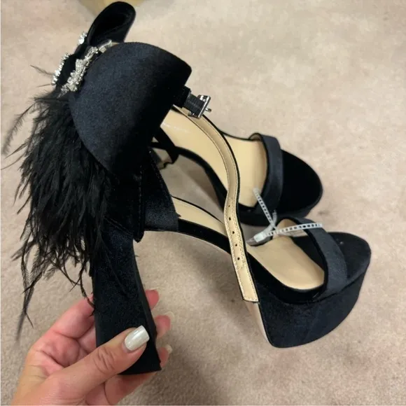 NWT Antonio Melani Janie Velvet Platform Dress Sandals Sz 7,5