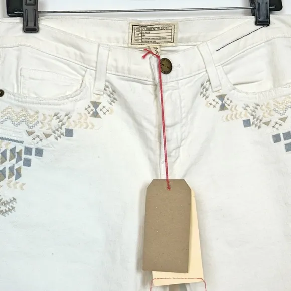NWT current Elliott dirty white embroidery jeans