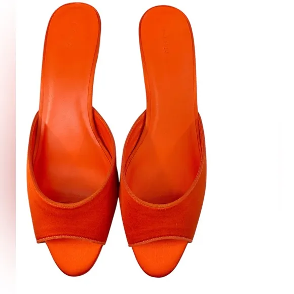 NWT Dôen Callie Mule - Fuego Satin Mules in Coral Size 10.5