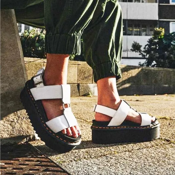 NWT Dr. Martens × FRANCIS LEATHER STRAP SANDALS, Sz 7
