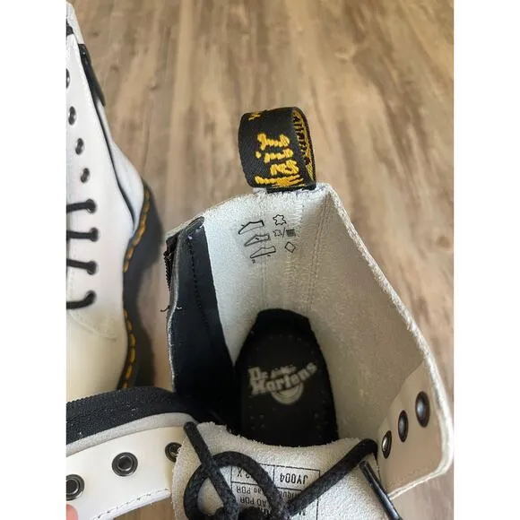 NWT Dr Martens Jadon White Leather Platform Boots Size5