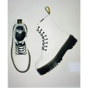 NWT Dr Martens Jadon White Leather Platform Boots Size5