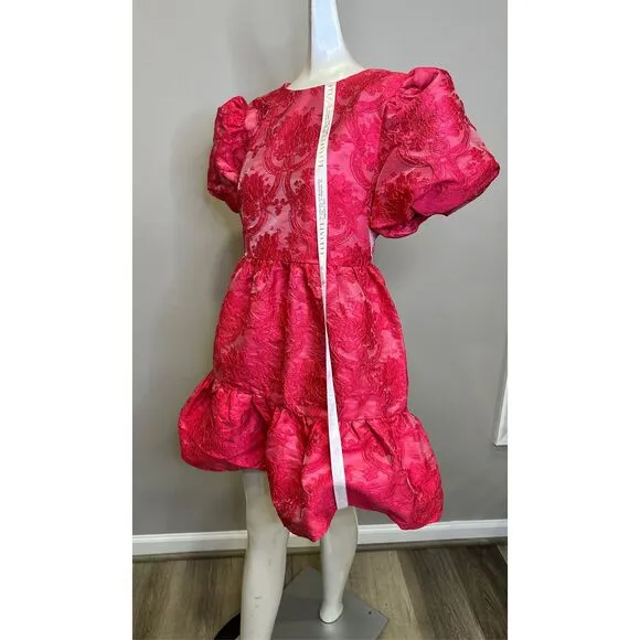 NWT Elliatt Wylla Dress Size M $199