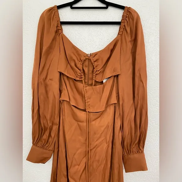 🌸NWT FARM XS, S, M Rio Satin Caramel Cutout Front-Tie Midi Dress