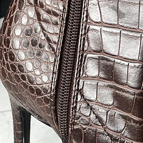 NWT Guess Los Angeles Brown Leather Crocodile Print Bonis Boot Shoe Size 6.5M