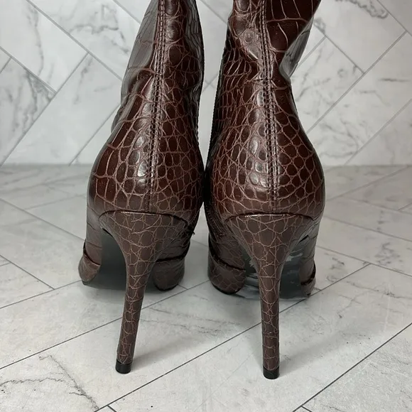 NWT Guess Los Angeles Brown Leather Crocodile Print Bonis Boot Shoe Size 6.5M