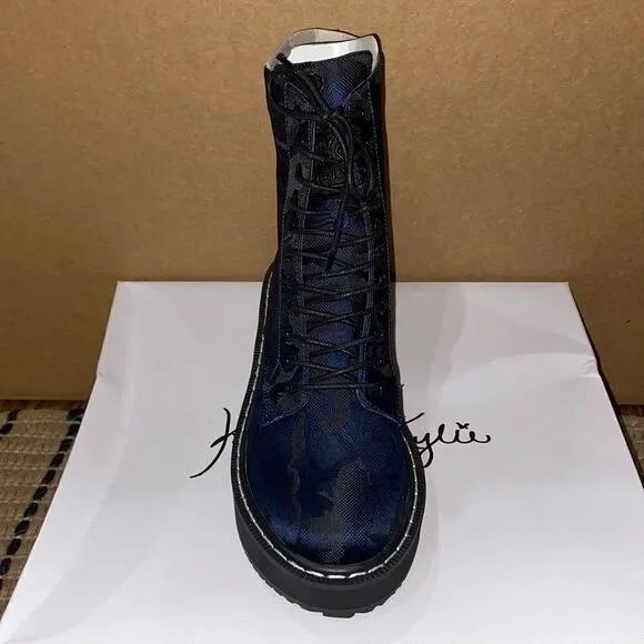 NWT Kendall &amp; Kylie Navy Camo Hunting Combat Boot