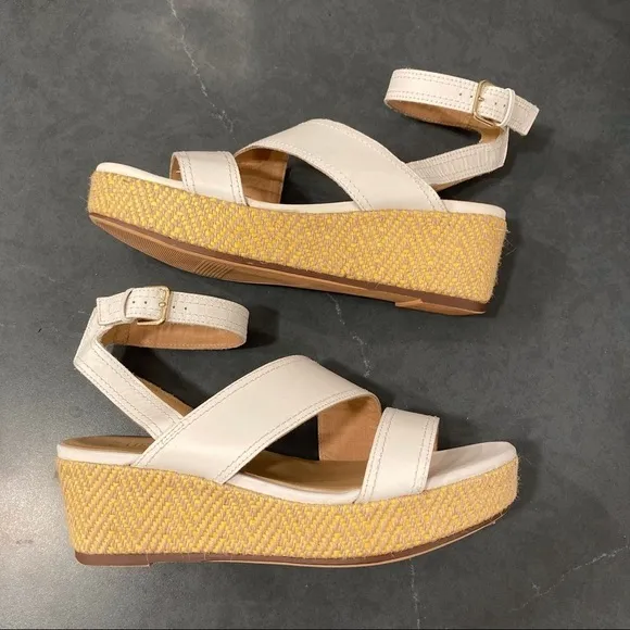 NWT Naturalizer sz 10.5 Ursa white leather espadrille sandals