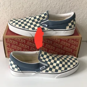 NWT New Men Vans Classic Slips-on Loafers Shoes