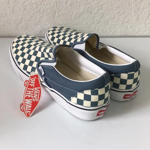 NWT New Men Vans Classic Slips-on Loafers Shoes