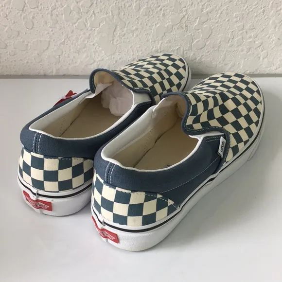 NWT New Men Vans Classic Slips-on Loafers Shoes