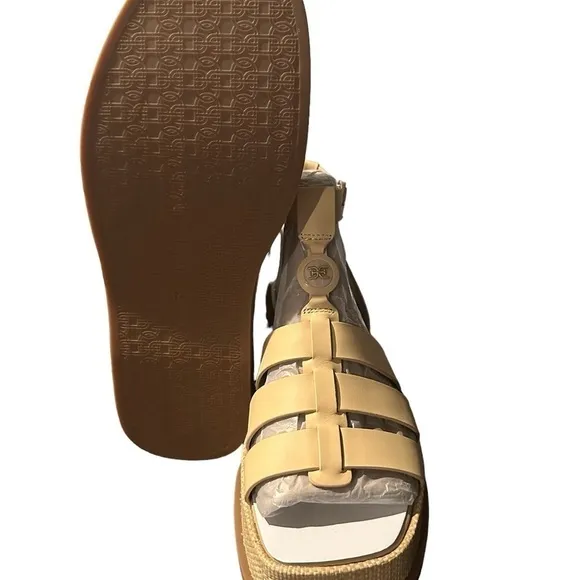 NWT Sam Edelman Naima Platform Sandals- Bleached Wheat Size 8.5 MSRP $160