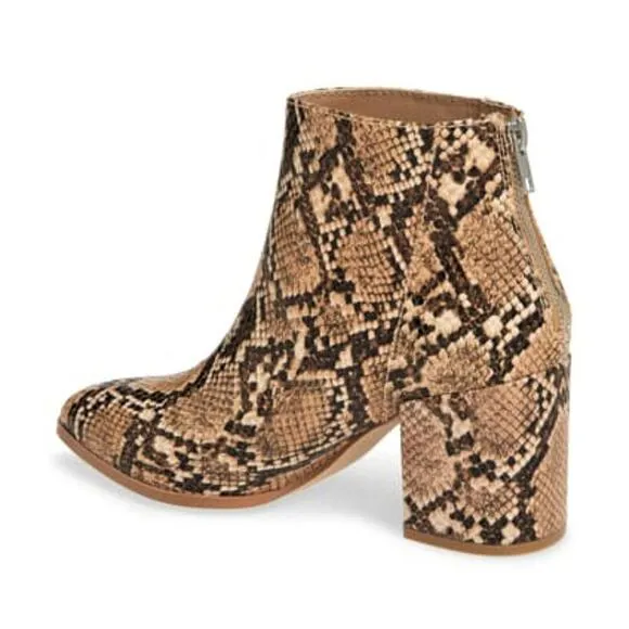 NWT Steve Madden Juliana Snakeskin Embossed Pointed Toe Block Heel Ankle Booties