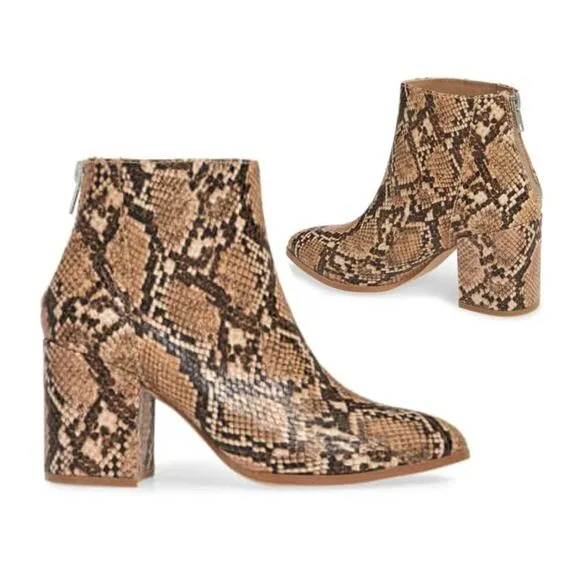 NWT Steve Madden Juliana Snakeskin Embossed Pointed Toe Block Heel Ankle Booties