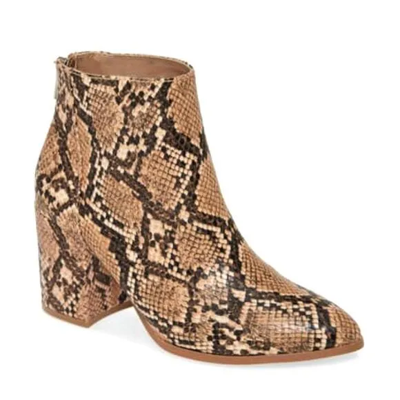 NWT Steve Madden Juliana Snakeskin Embossed Pointed Toe Block Heel Ankle Booties