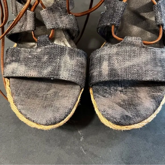NWT Stuart Weitzman sz 8.5 denim color lace up espadrille sandals