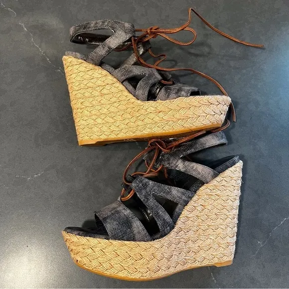 NWT Stuart Weitzman sz 8.5 denim color lace up espadrille sandals