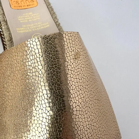 NWT  Sz 8 Kanna Leather Metallic Champagne Gold Mule Slide Espadrille Sandals