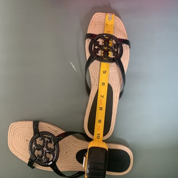 NWT Tory Burch NWT Bombe Miller Medallion Espadrille Sandals