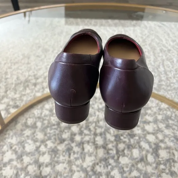 NWT Trotters Daisy Pump, Burgundy Snake, 10 M and 9 M