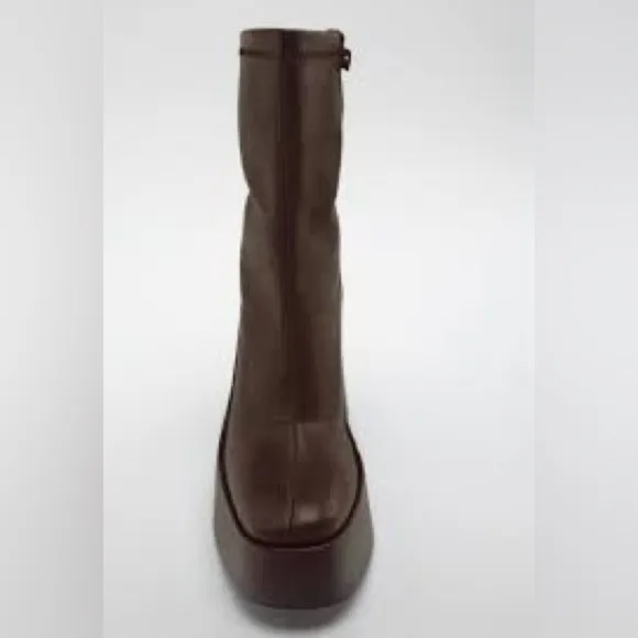 NWT. Zara Brown Faux Leather Platform Heeled Ankle Boots. Size 10.