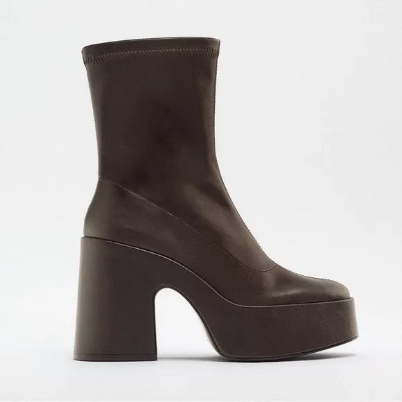 NWT. Zara Brown Faux Leather Platform Heeled Ankle Boots. Size 10.