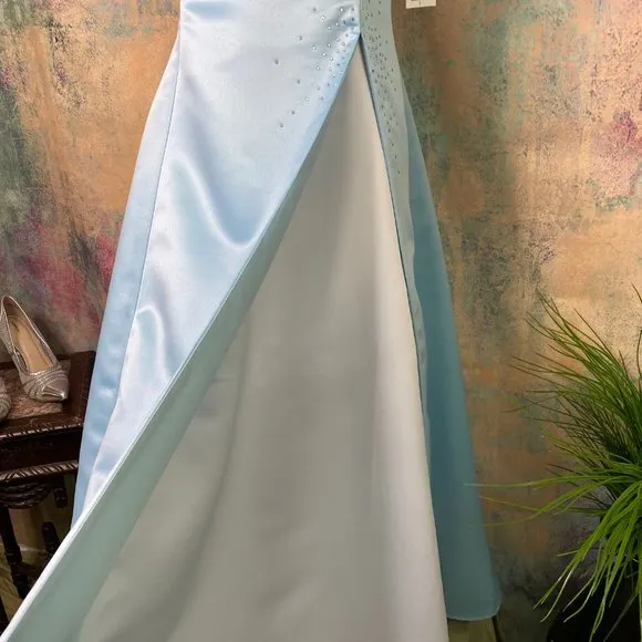NWT📌Fiesta Ball, Bridesmaid, Maid of Honor Dress