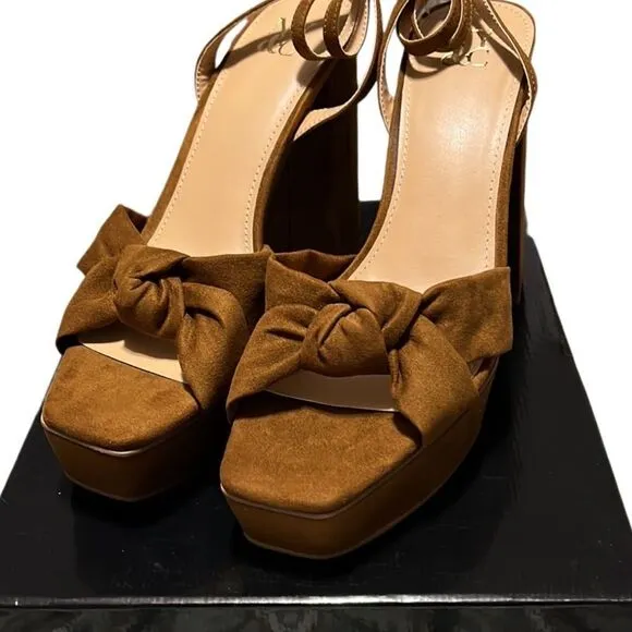 NY&amp;Co Open-Toe Platform Sandals