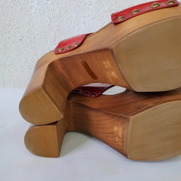 Ol'Autre Chose Red Platform Slingback Sandals Wood Heel Size 36 Made In Italy
