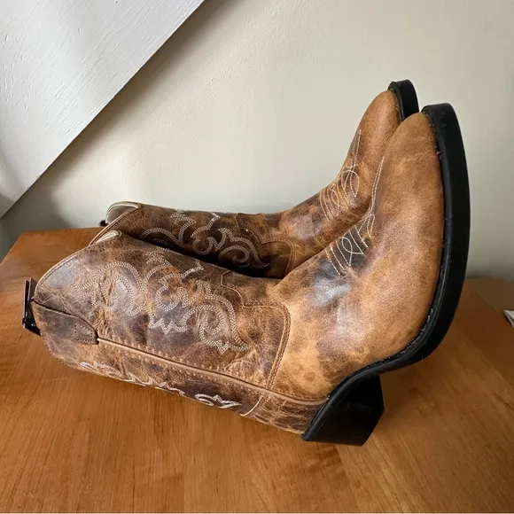 Old West Kids' 8&quot; Round Toe Boots - Distressed Brown