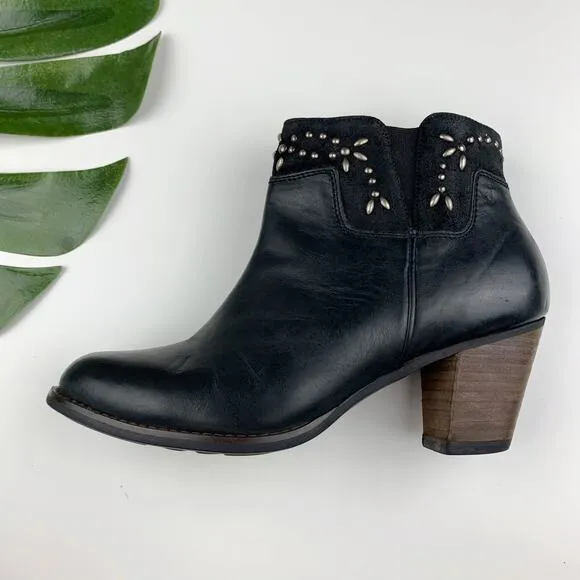 Olukai Ho'Ohilu Ankle Boots Black Leather Heels Studded Women's 9