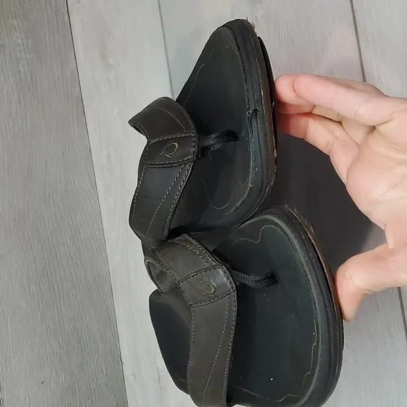 Olukai Mens Kumu Leather Sandals Flip Flop Flats shoes sz 13