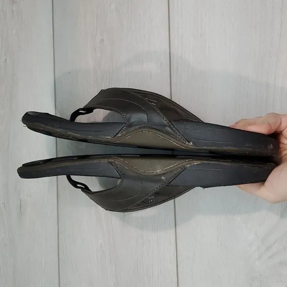 Olukai Mens Kumu Leather Sandals Flip Flop Flats shoes sz 13