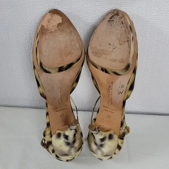 Oscar De La Renta Crystal Embellished Animal Print Platform Sandals 40