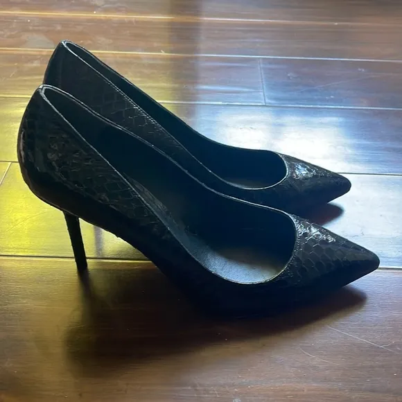 PAIGE Olivia Genuine Snakeskin Pump In Black Metallic- Size 9