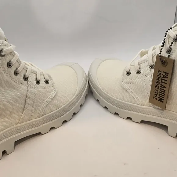 Palladium Pallabrouse Womens Boots Star White 90069-116-M US W 5.5 NWOB.