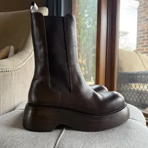 PALOMA BARCELÓ - Brown Leather Platform Chelsea Boots