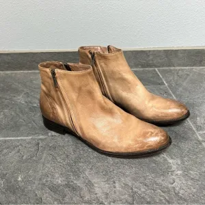 Pantanetti Tan Brown Leather Ankle Boots Booties Low Heel Size 38
