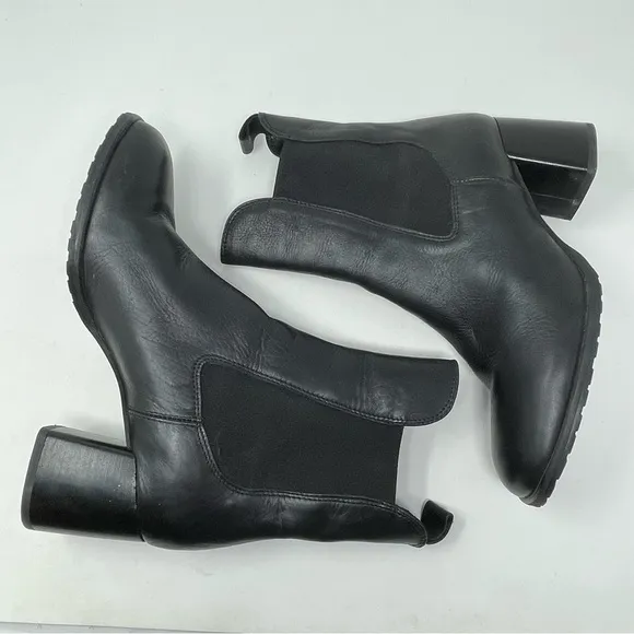 Paola Frani Black Leather Ankle Boots Sz. 10