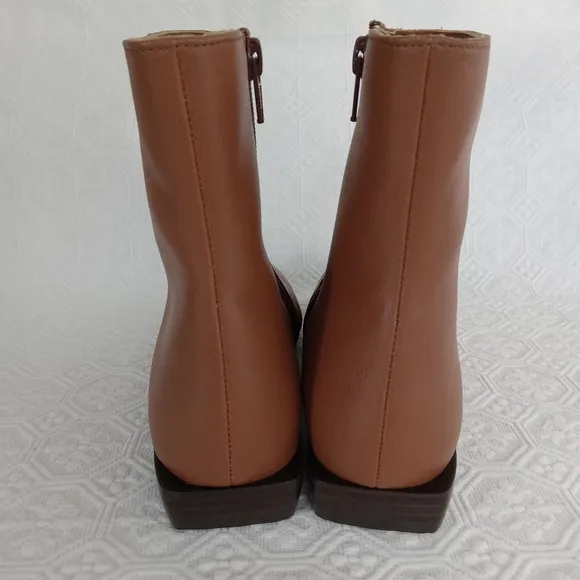 PAOLO Womens Brown/Carmel Low Heel Square Toe Ankle Boot Size 6M