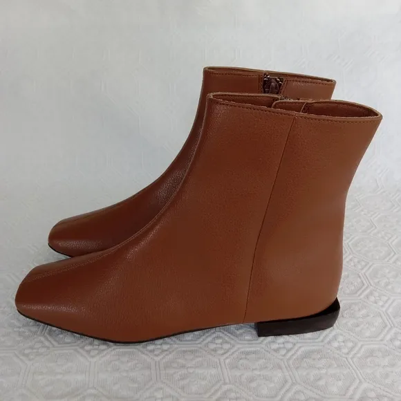 PAOLO Womens Brown/Carmel Low Heel Square Toe Ankle Boot Size 6M