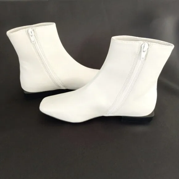 PAOLO Women's White Low Heel Square Toe Ankle Boot Size 5M