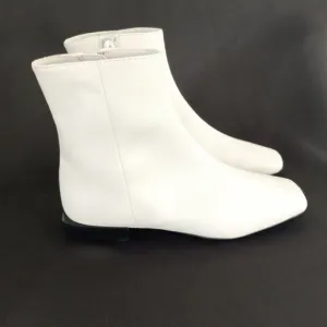 PAOLO Women's White Low Heel Square Toe Ankle Boot Size 5M