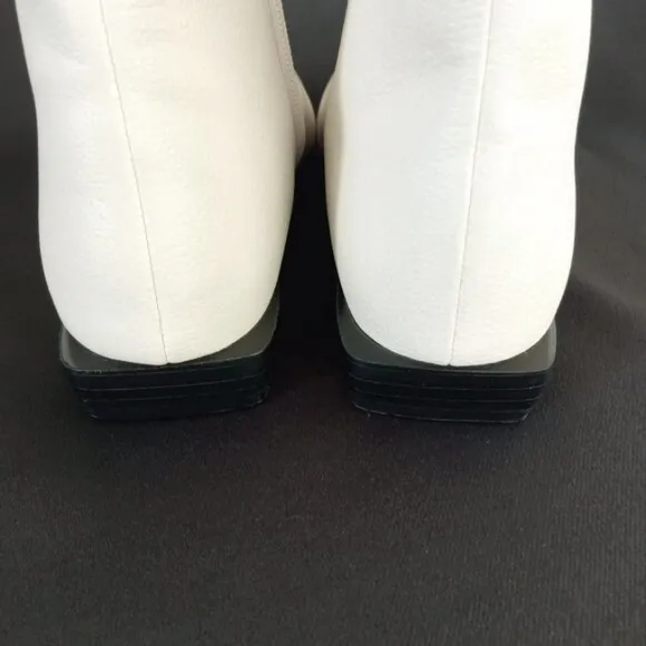 PAOLO Women's White Low Heel Square Toe Ankle Boot Size 5M