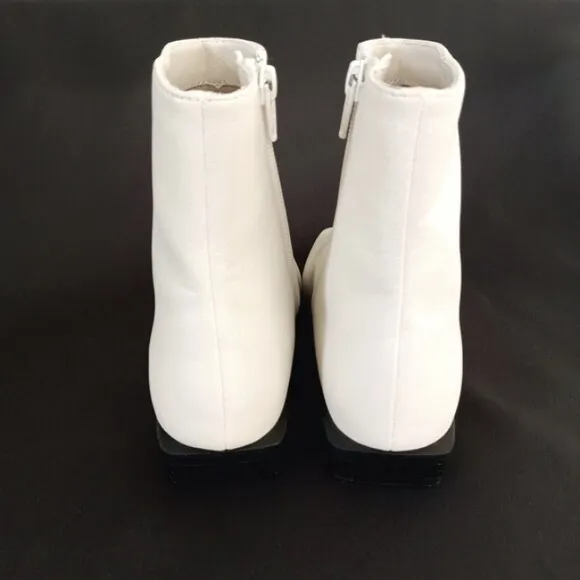 PAOLO Women's White Low Heel Square Toe Ankle Boot Size 5M