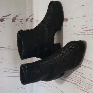 Papucei textured black leather full front zip block low heel women boots size 39