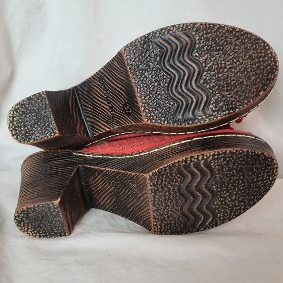 Patrizia by Spring Step Red DeeDee Sandals Size 6.5/7